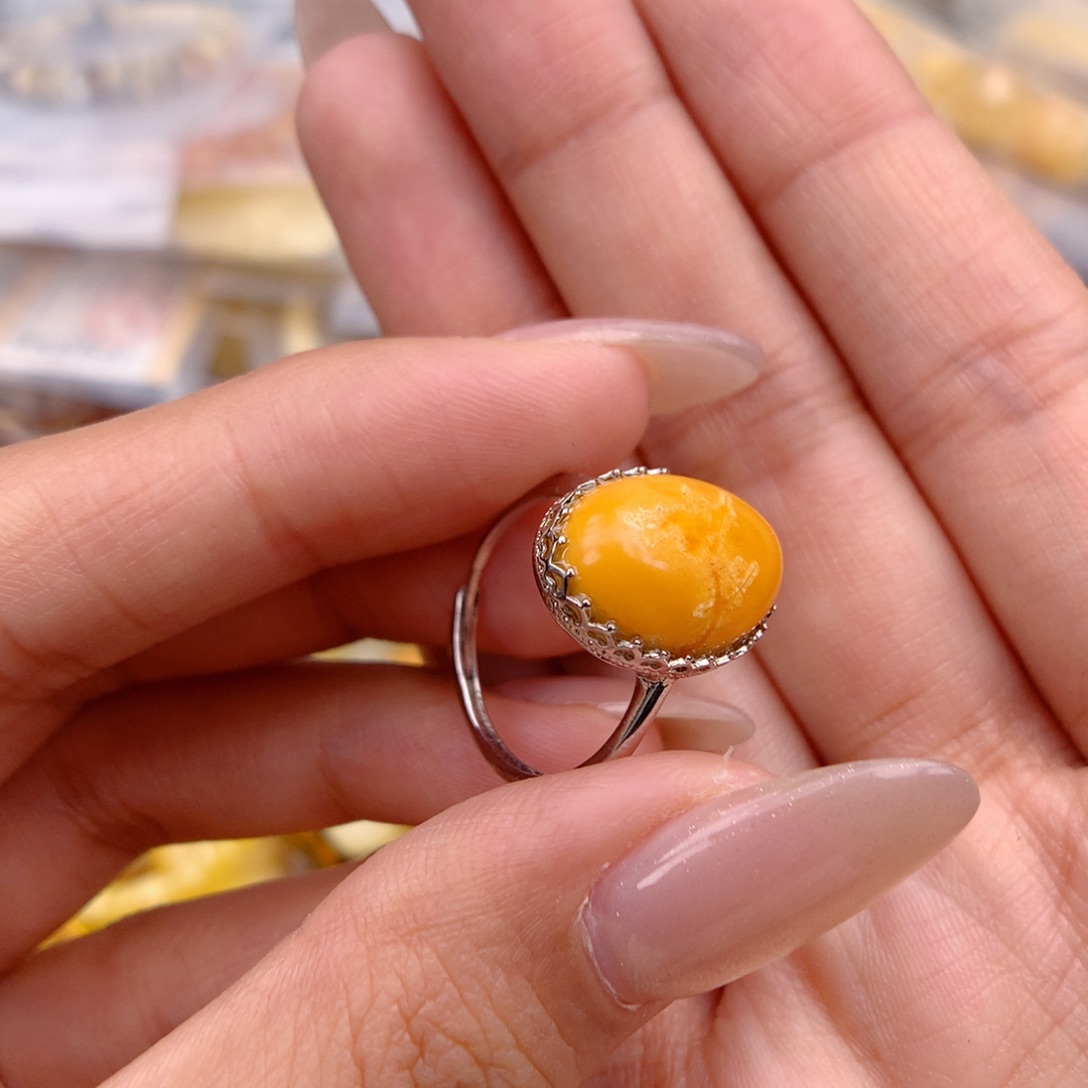 琥珀未镶嵌珠宝奇石