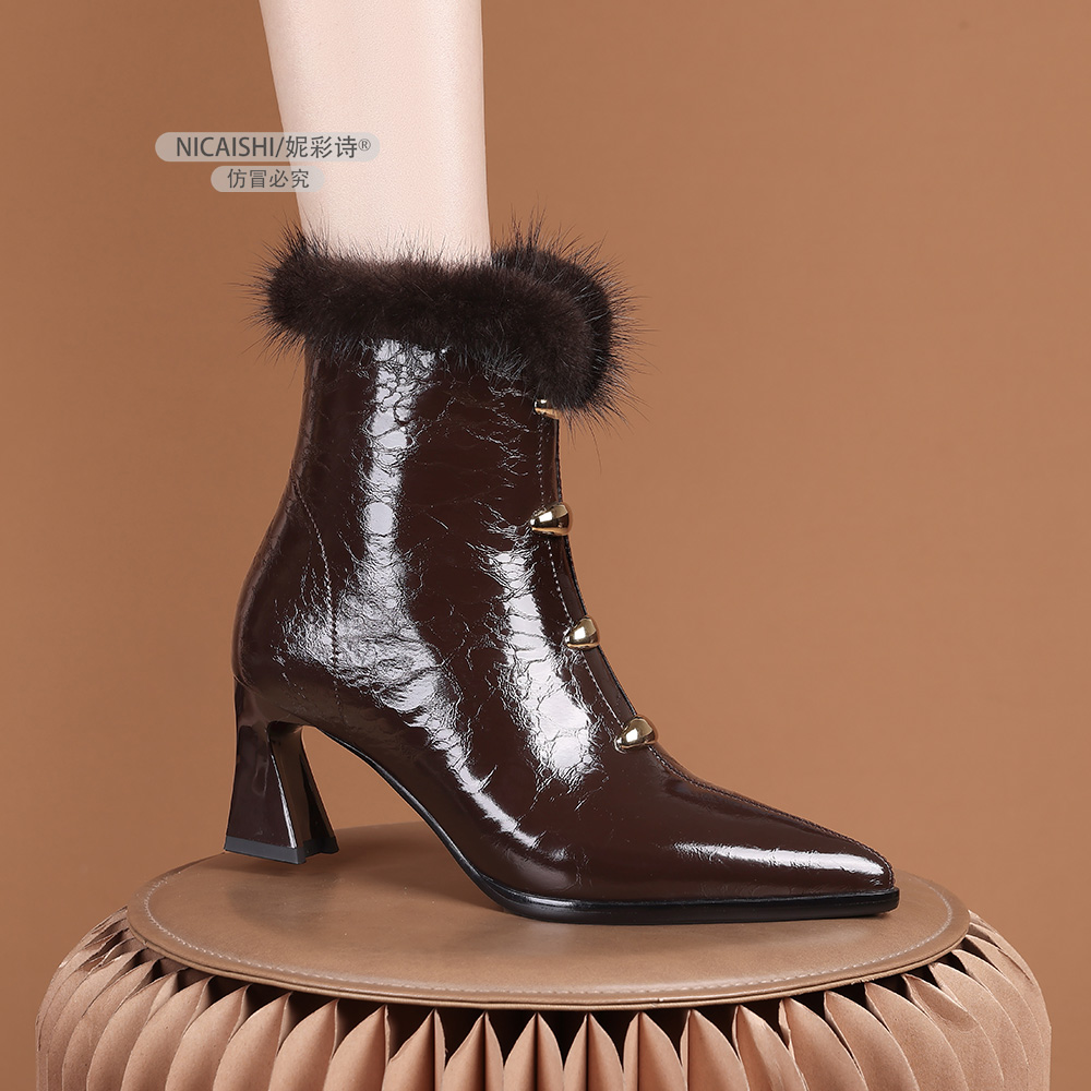 2025年新款欧美秋冬时尚短靴配裙子的软皮金属扣高级感粗跟鞋3764