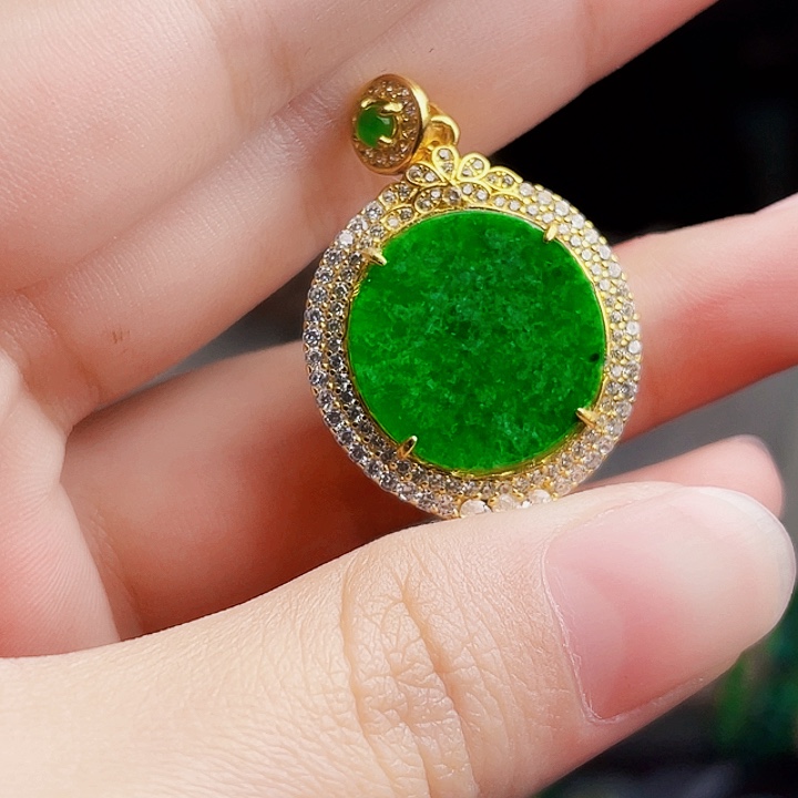 翡翠银S925镶嵌颈饰多样性