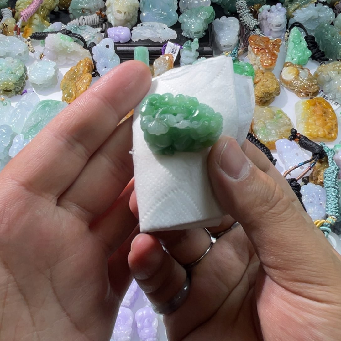 定制翡翠未镶嵌天然