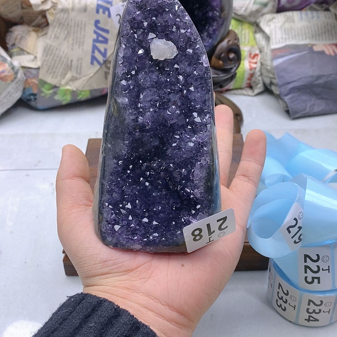 紫晶大型摆件（非配饰）未镶嵌