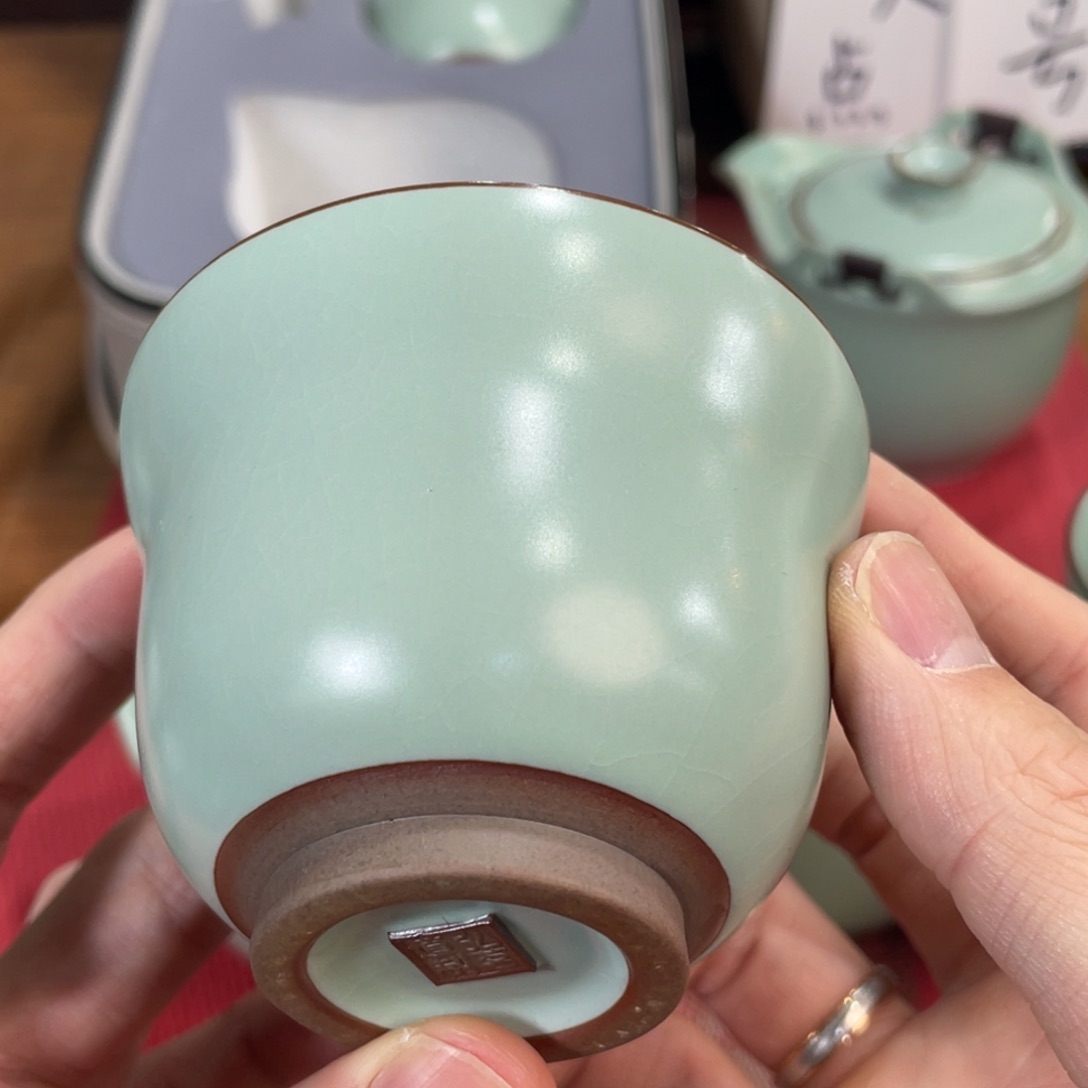 瓷片。。。。。。。。。。。。。。。。。