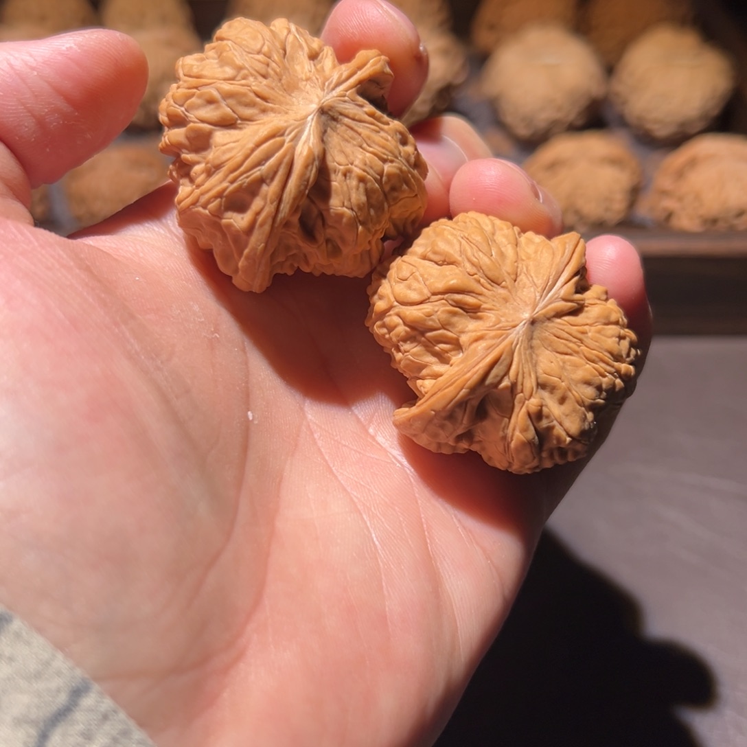 核桃磨盘的异型挺板正配的挺好