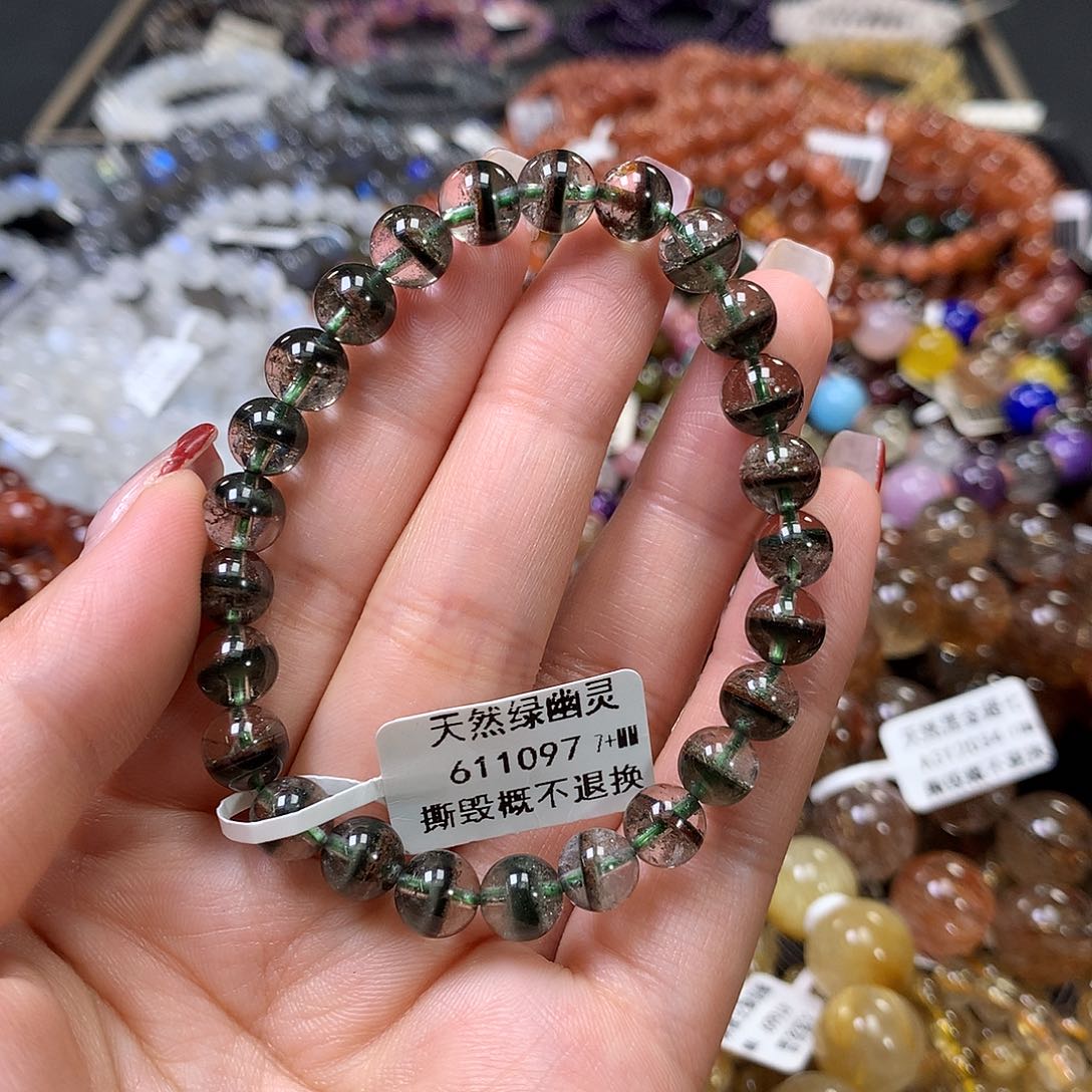 水晶手链未镶嵌，b