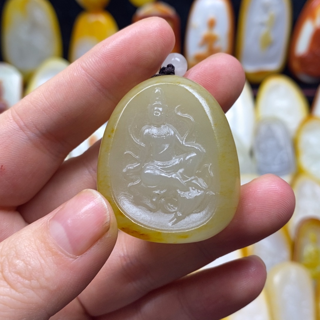 和田玉未镶嵌颈饰