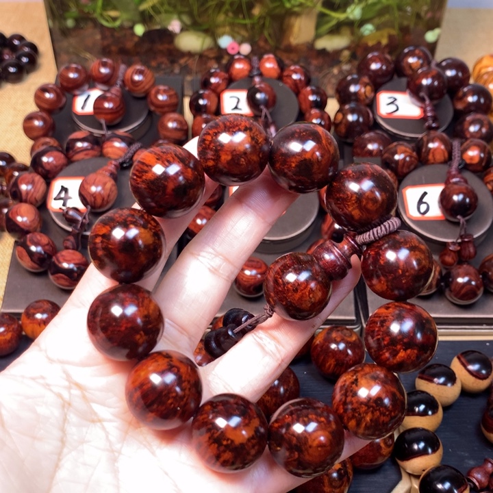 用***8花梨木类烟花花梨