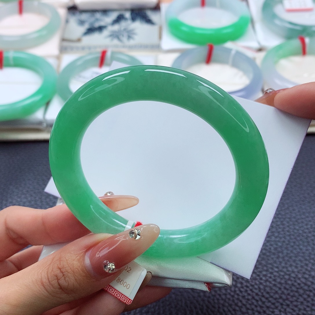 翡翠手镯未镶嵌54.55.56冰阳绿胖圆 毕业款 色亮有种水