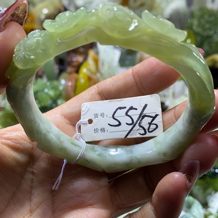 岫玉未镶嵌岫玉手镯