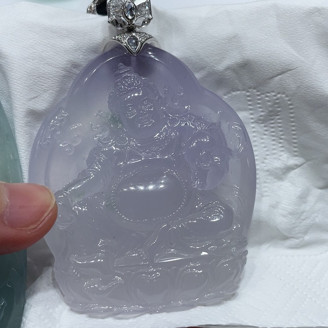 定制翡翠未镶嵌挂件