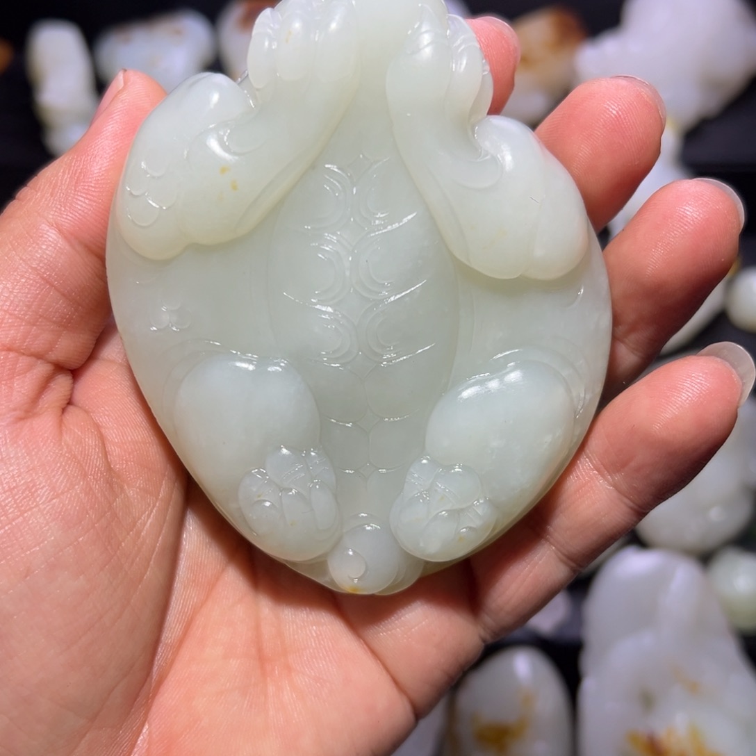 胡***和田玉未镶嵌挂件