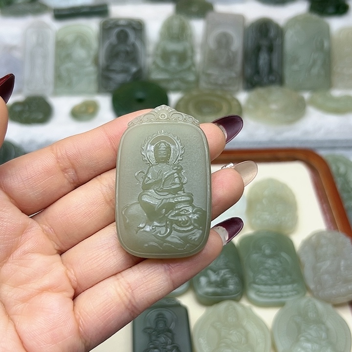 和田玉颈饰未镶嵌王*林