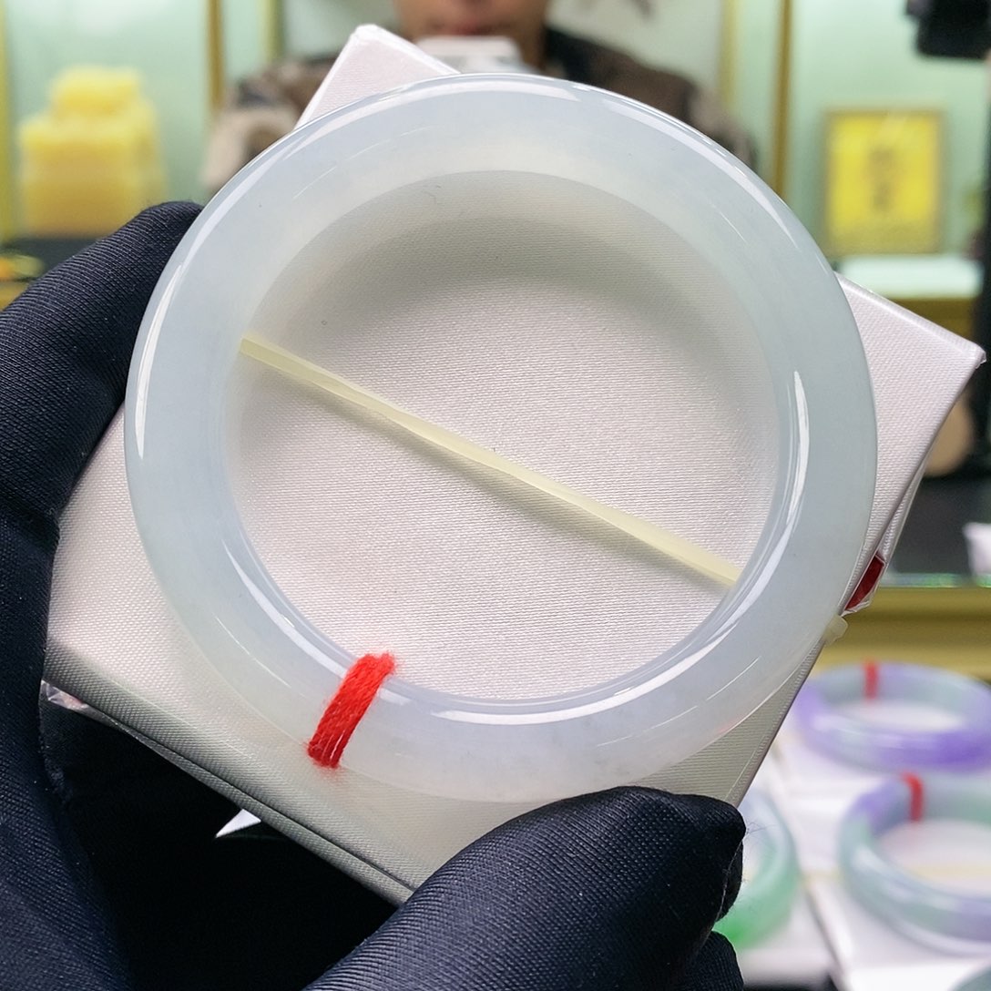 【闪购商品】未镶嵌手镯翡翠