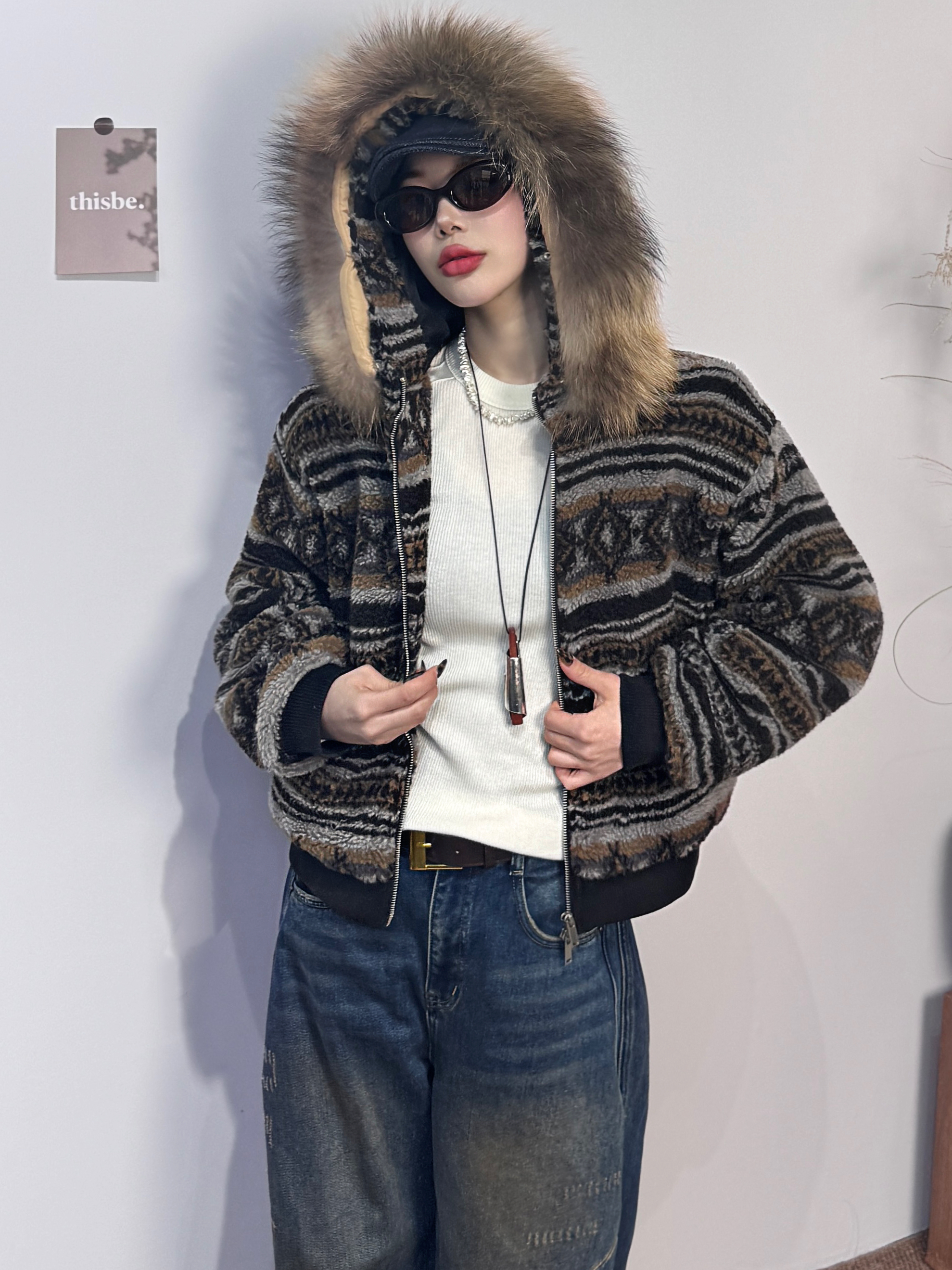 1237#复古连帽大毛领撞色拼接短外套2025冬季内胆羽绒羊羔毛开衫