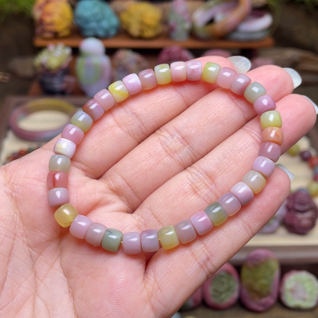 玛瑙/玉髓未镶嵌珠宝半成品盐源玛瑙仙色直切手串