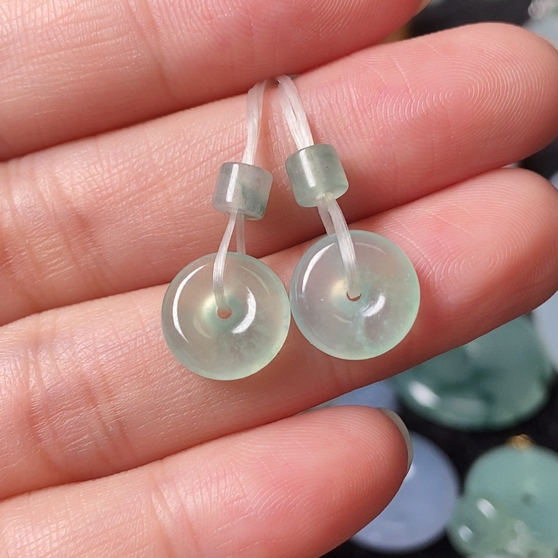 翡翠未镶嵌颈饰吊坠