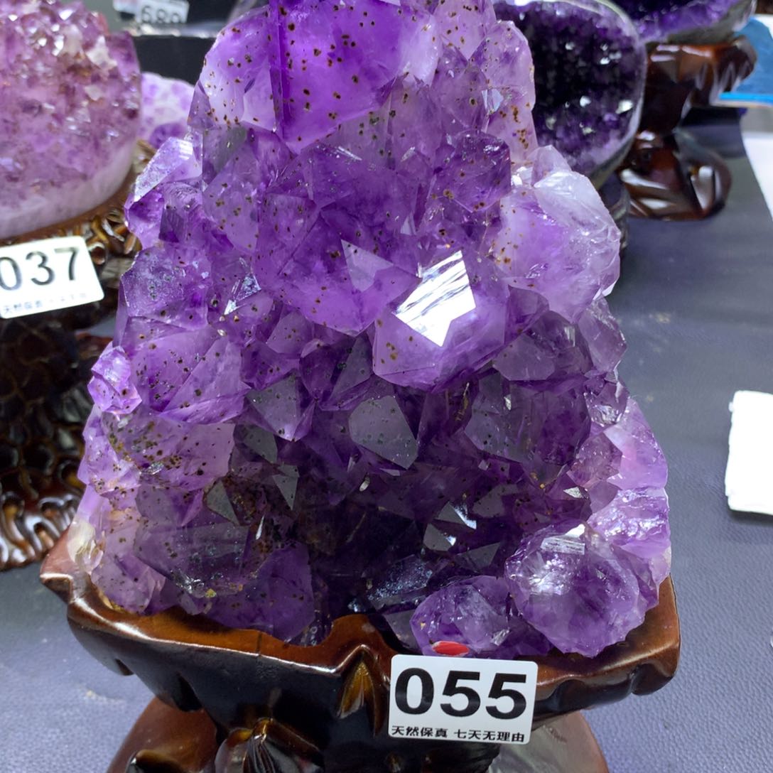 水晶摆件未镶嵌小*