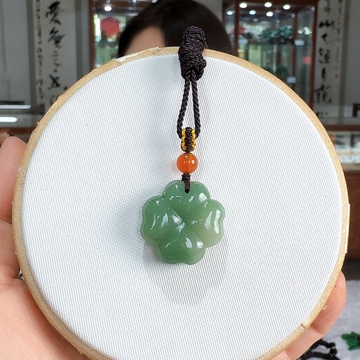 密玉（石英质玉）未镶嵌颈饰