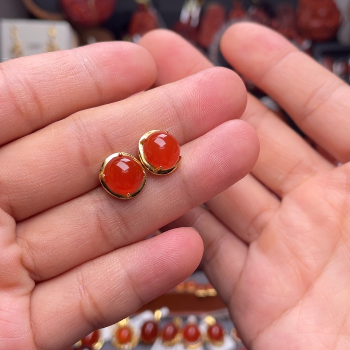 【闪购商品】银S925镶嵌保山冰红耳钉南红玛瑙