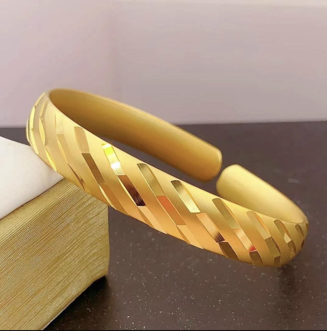 A102-任家精品满天星女镯