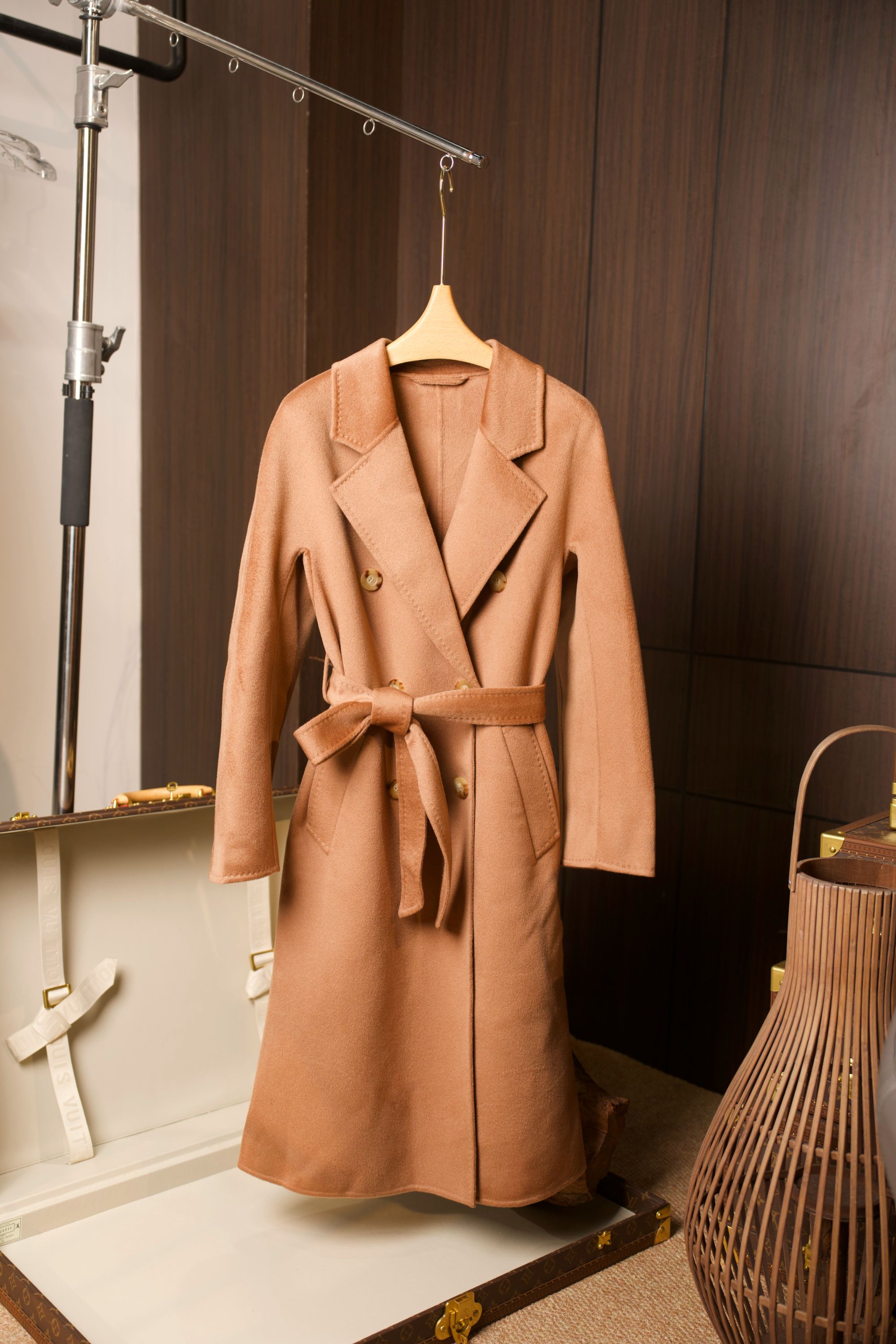 喵喵家 【M家-13.8UM】秋冬保暖100山羊绒直下摆翻领女长款毛呢外套