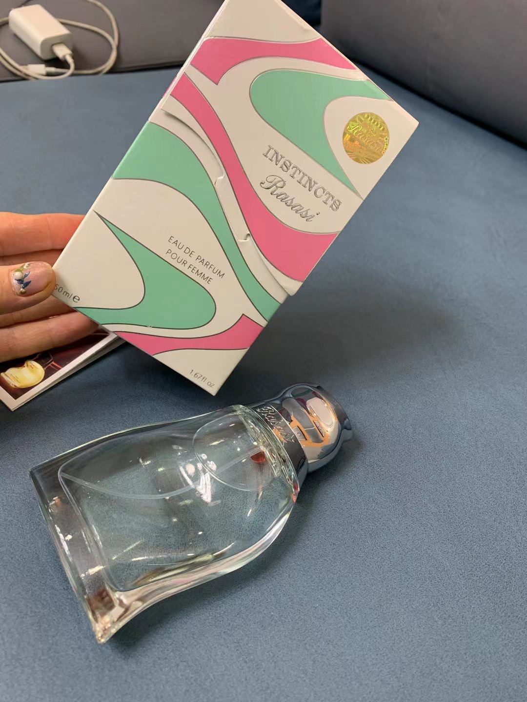 迪拜珍珠、淡香持久3-6小时淡淡的花香