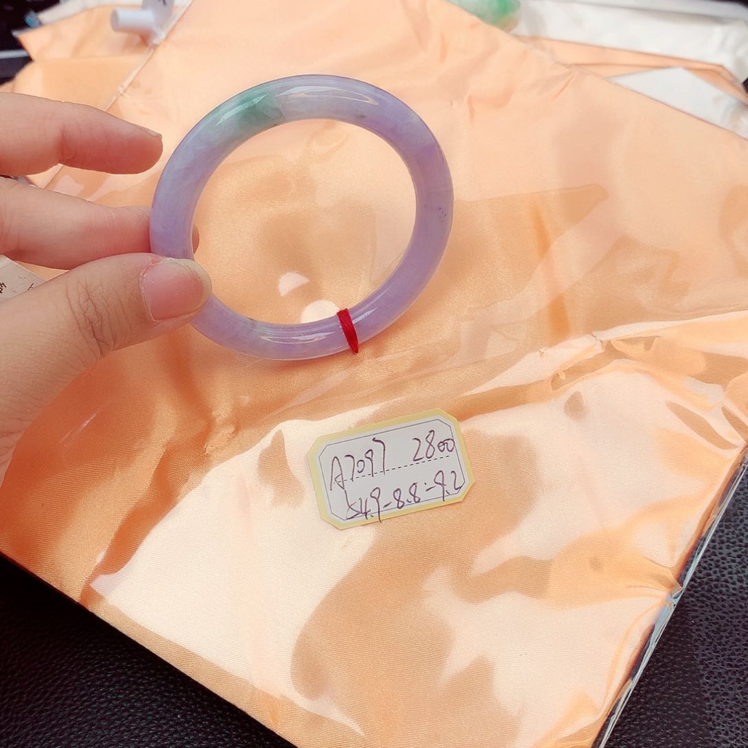 翡翠手镯未镶嵌天然缅甸翡翠A货