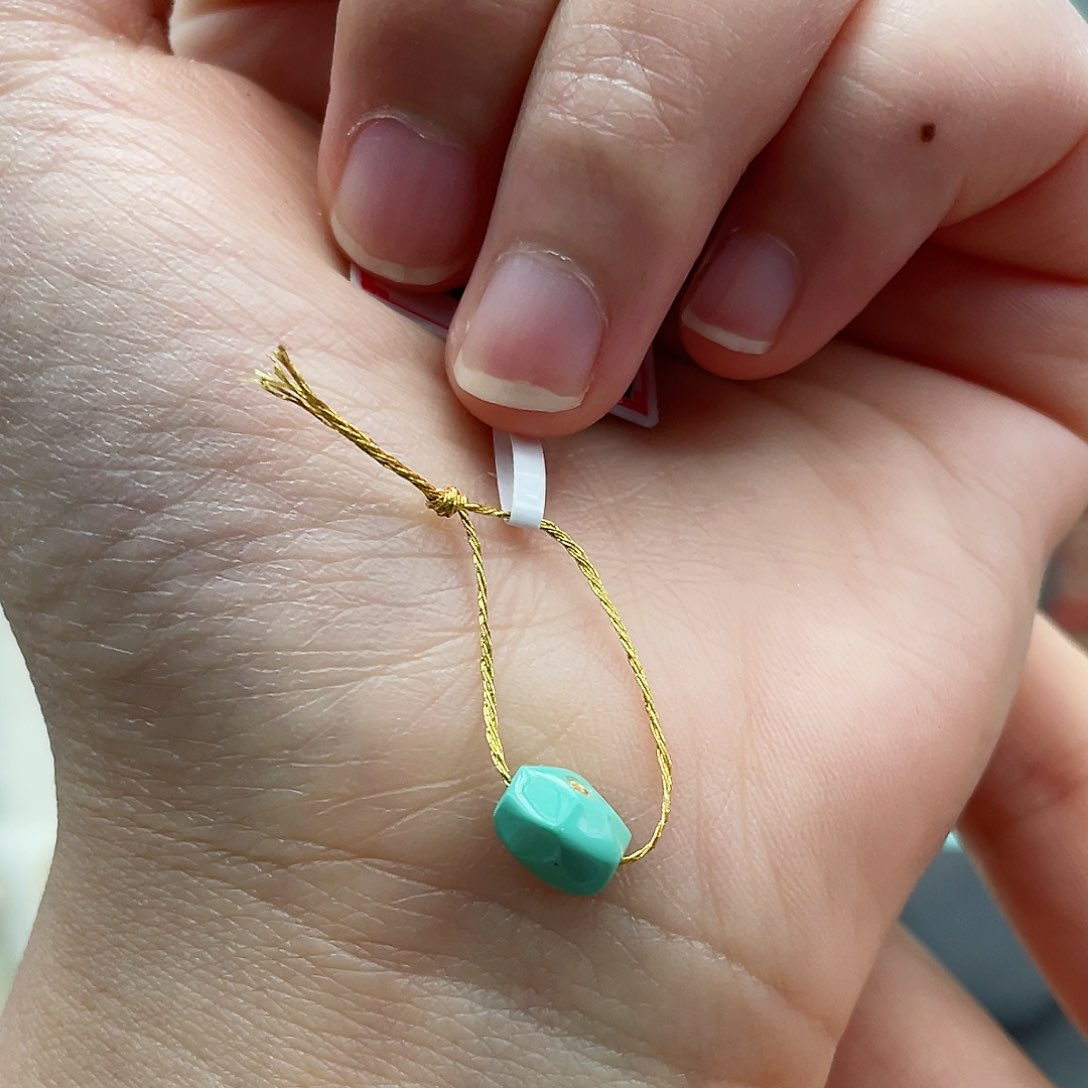 绿松石颈饰未镶嵌