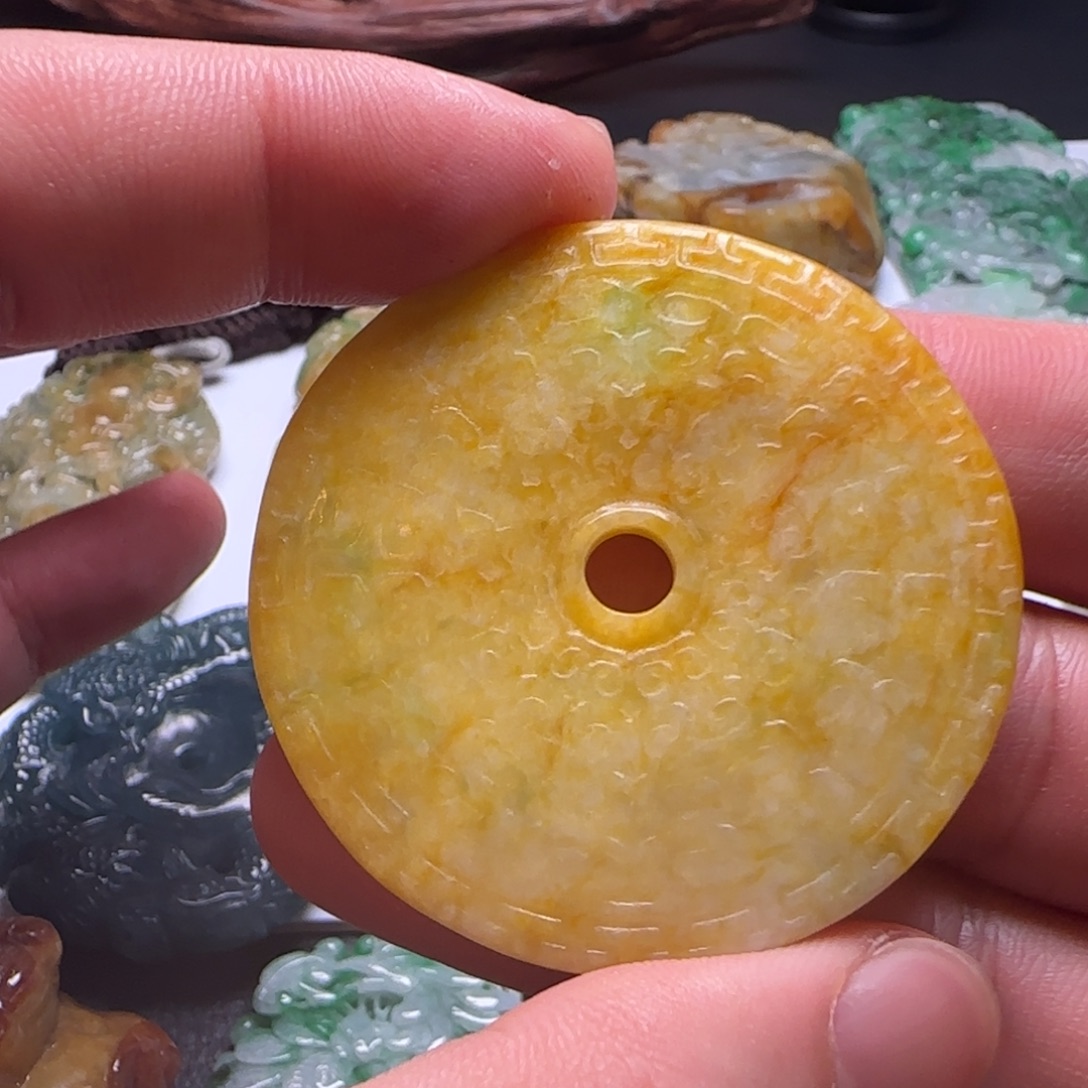 翡翠未镶嵌颈饰翡翠A货挂件07