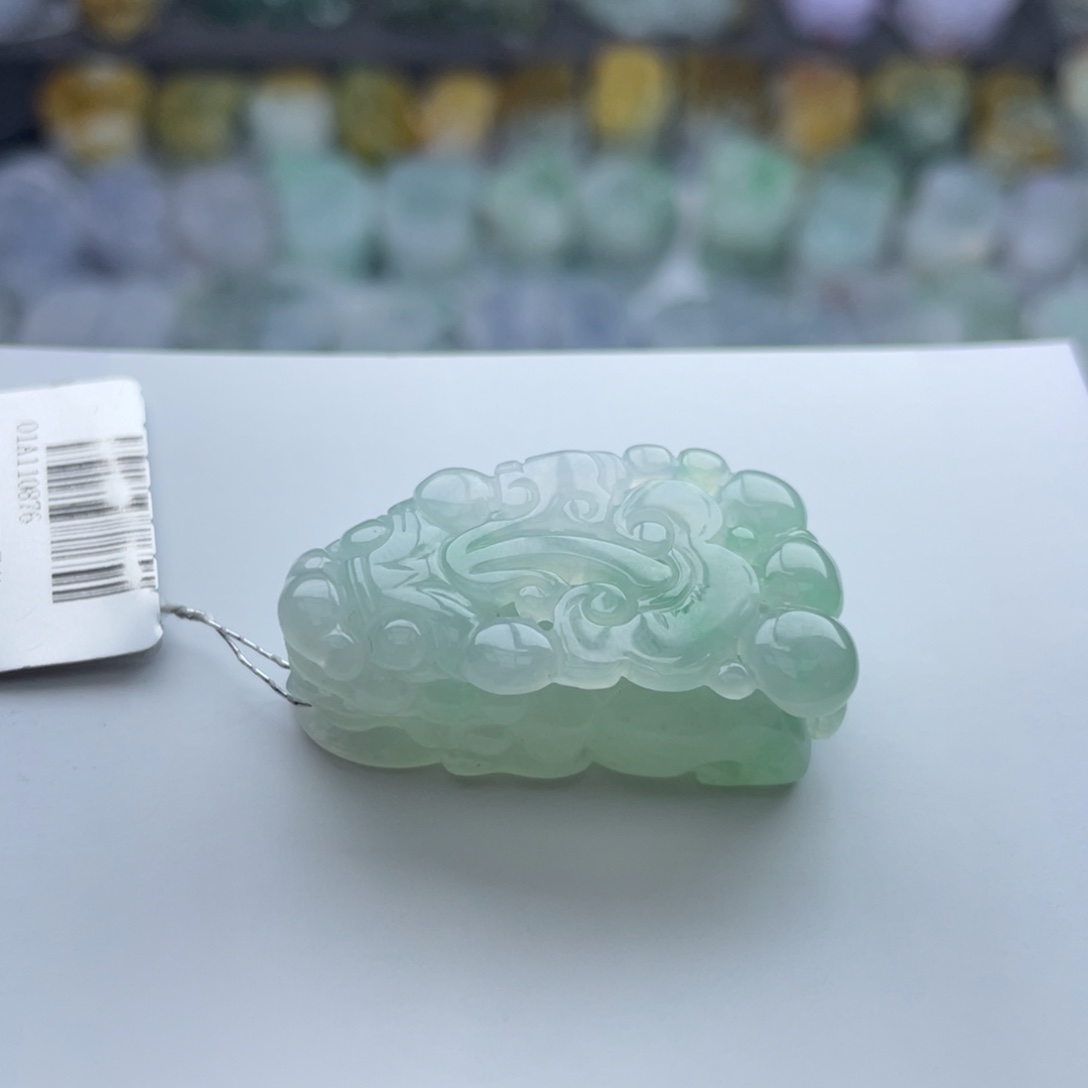 翡翠颈饰未镶嵌貔貅