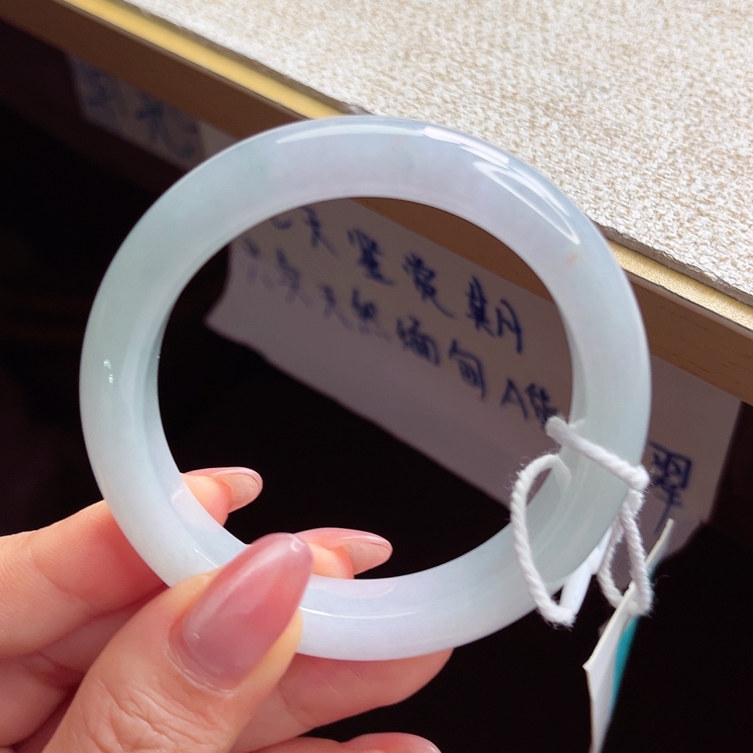 翡翠未镶嵌手镯手镯