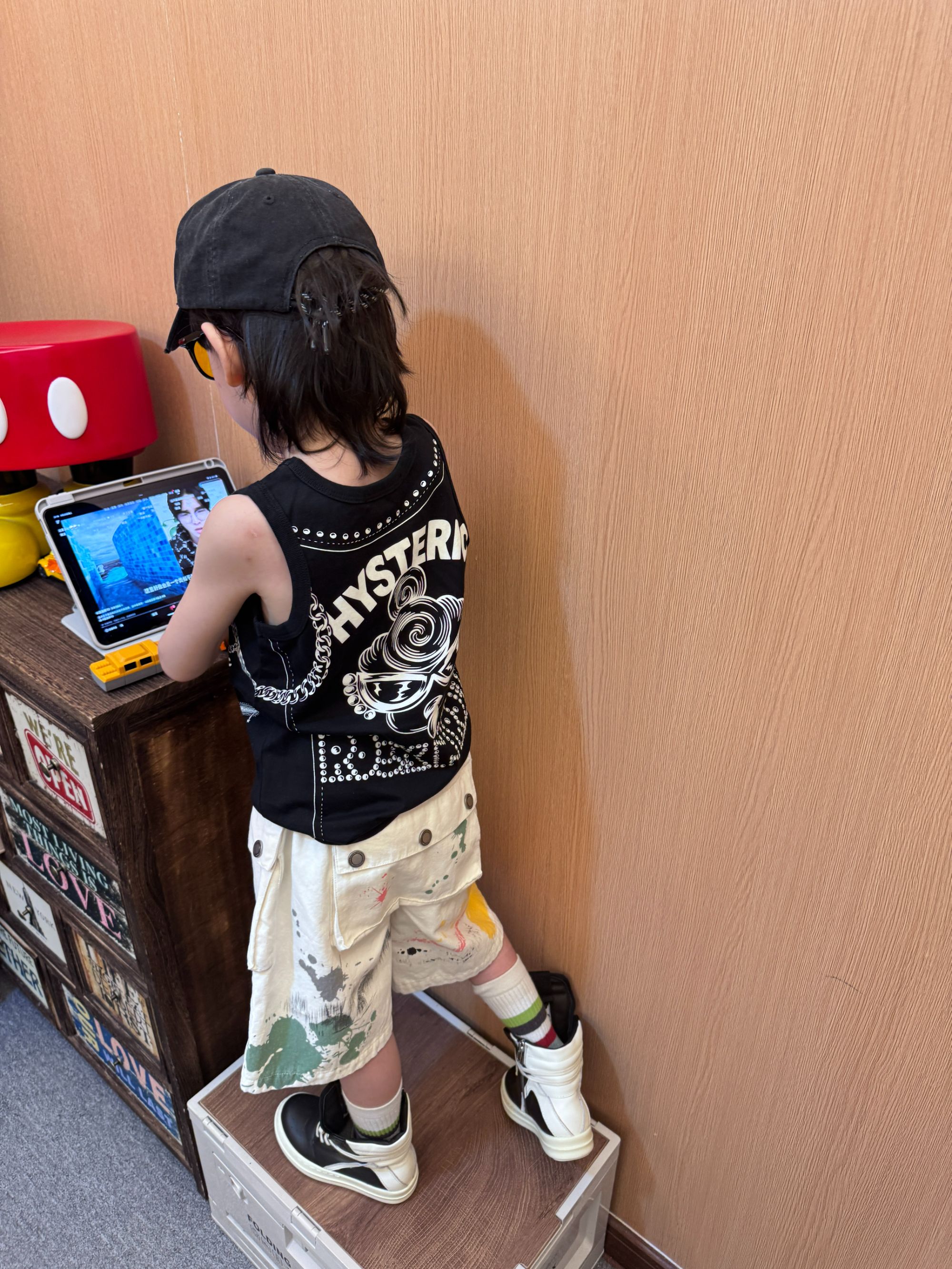 现货 令佳潮牌夏季儿童时尚百搭黑超拔印背心2713