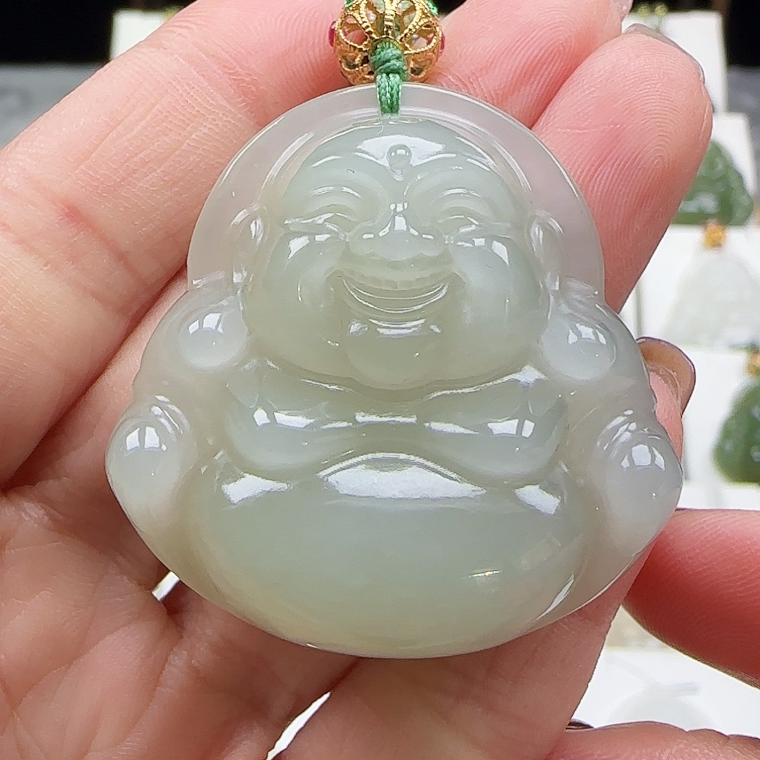 和田玉18K金镶嵌吊坠(赠链)