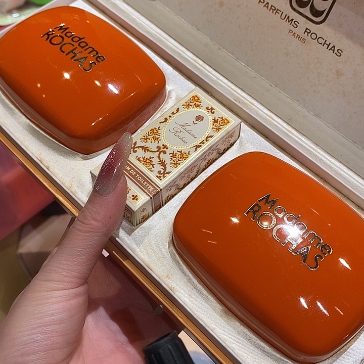 暖***Y花岗石铁合金中古香水沐浴露持久留香