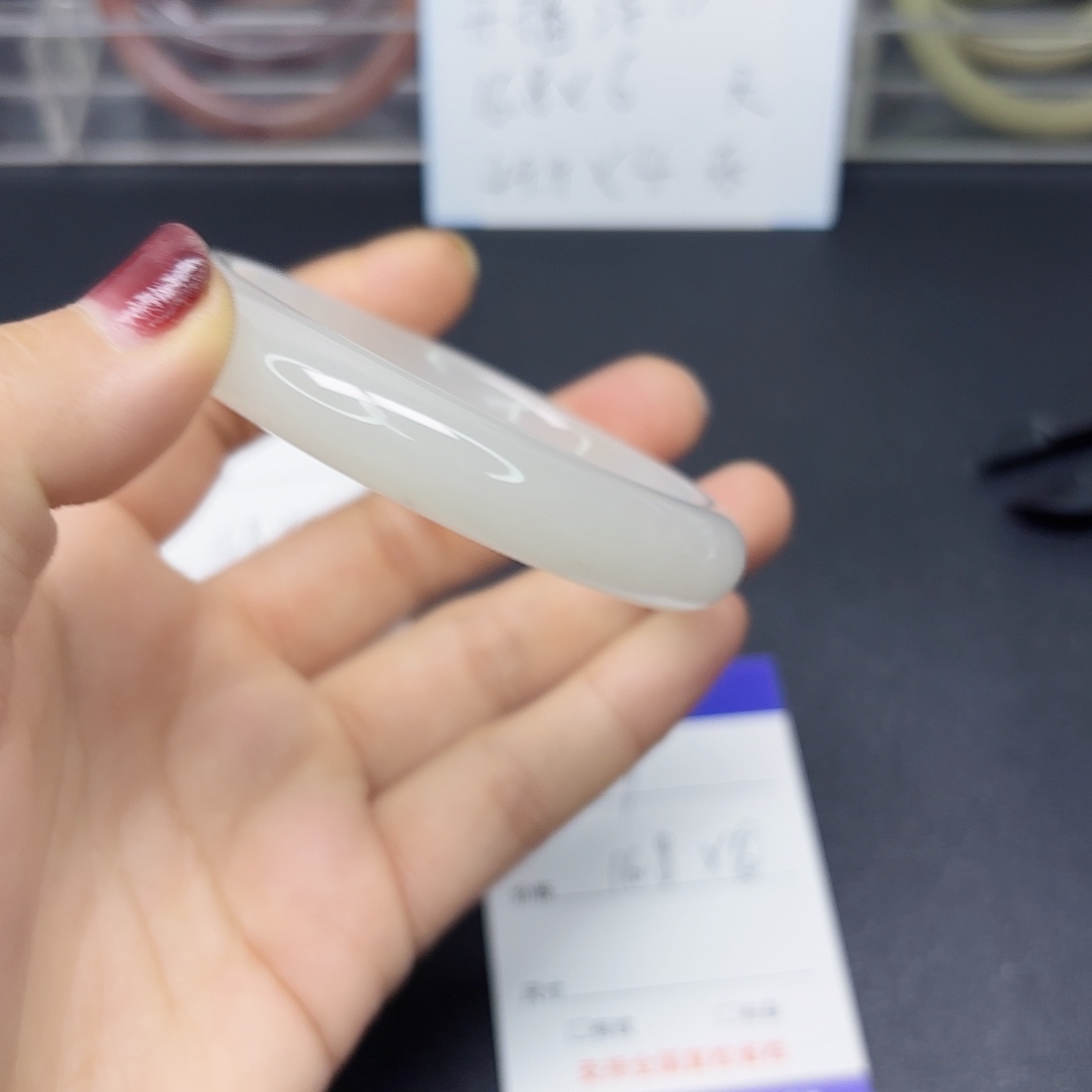 石英质玉未镶嵌手镯7/6059