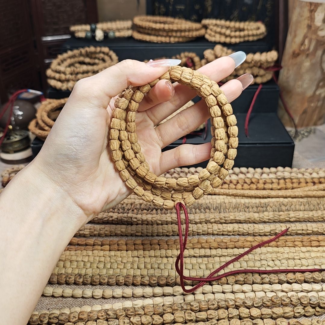 柏香籽/百香籽手串三****店大长腿