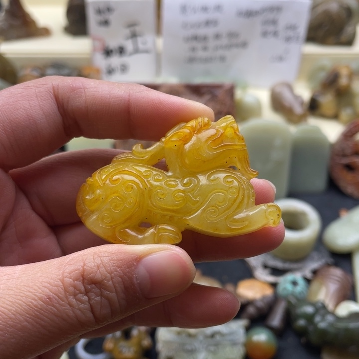 蛇纹石玉颈饰未镶嵌14