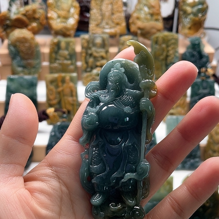 翡翠颈饰未镶嵌天然翡翠A货观公