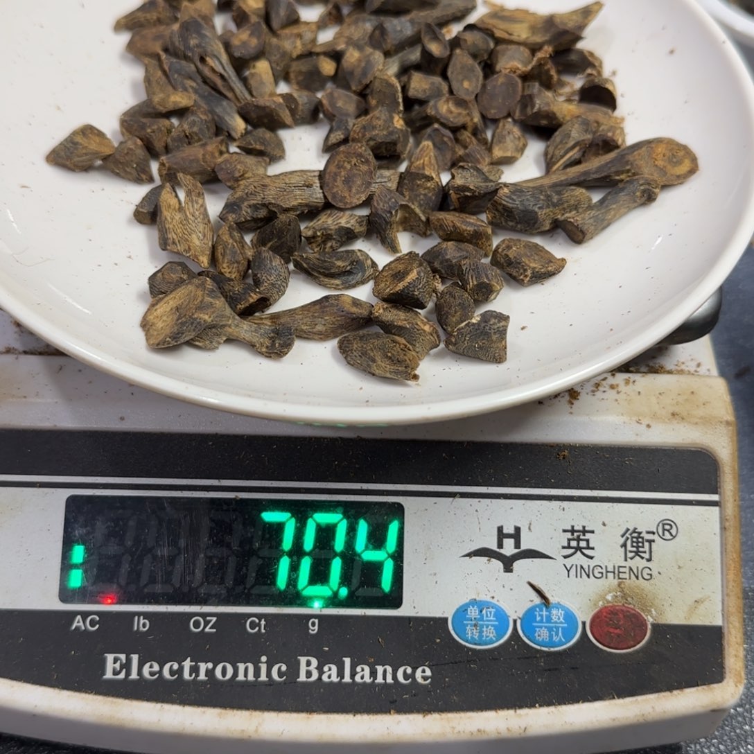 木玩**恭奇楠沉水树丁70克做3串小孩手串