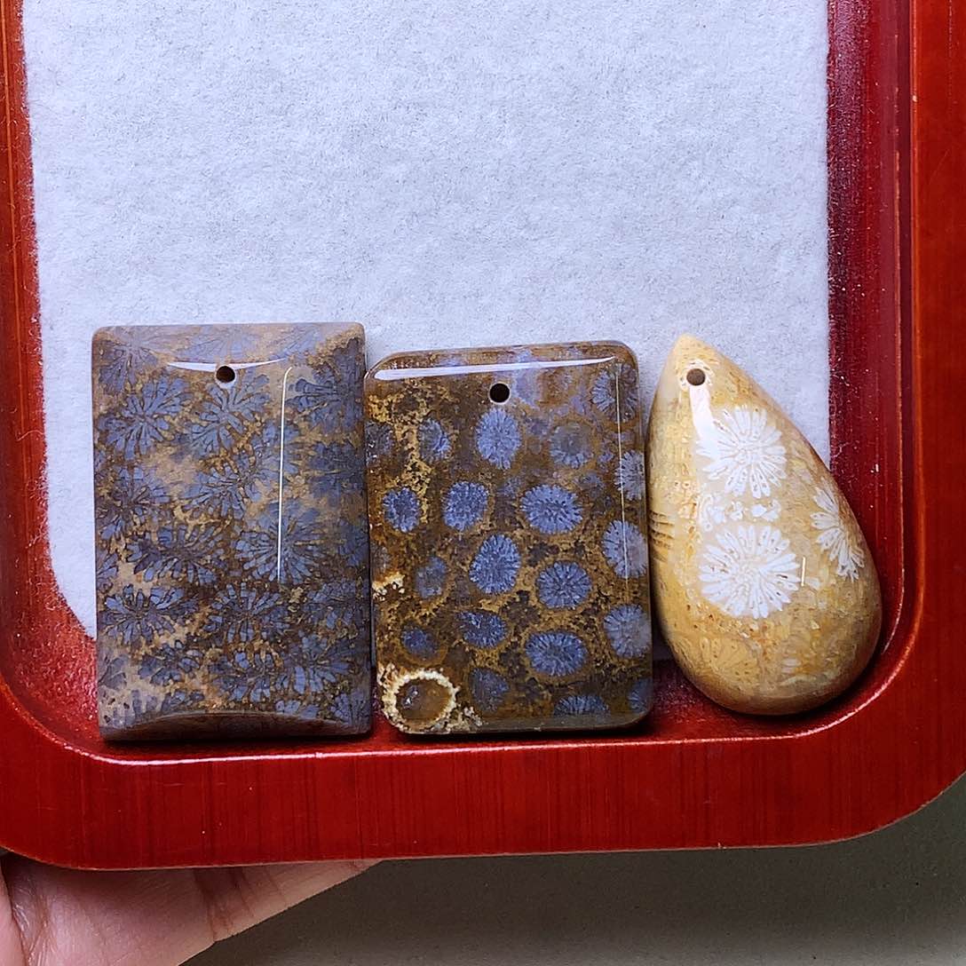 石英质玉颈饰未镶嵌