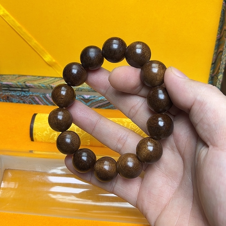 大叶紫檀（黑酸枝木类）