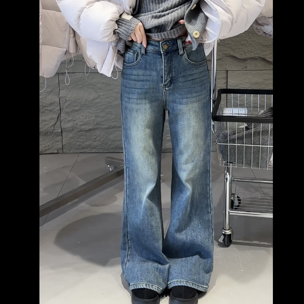 31677百搭不贴腿微喇裤