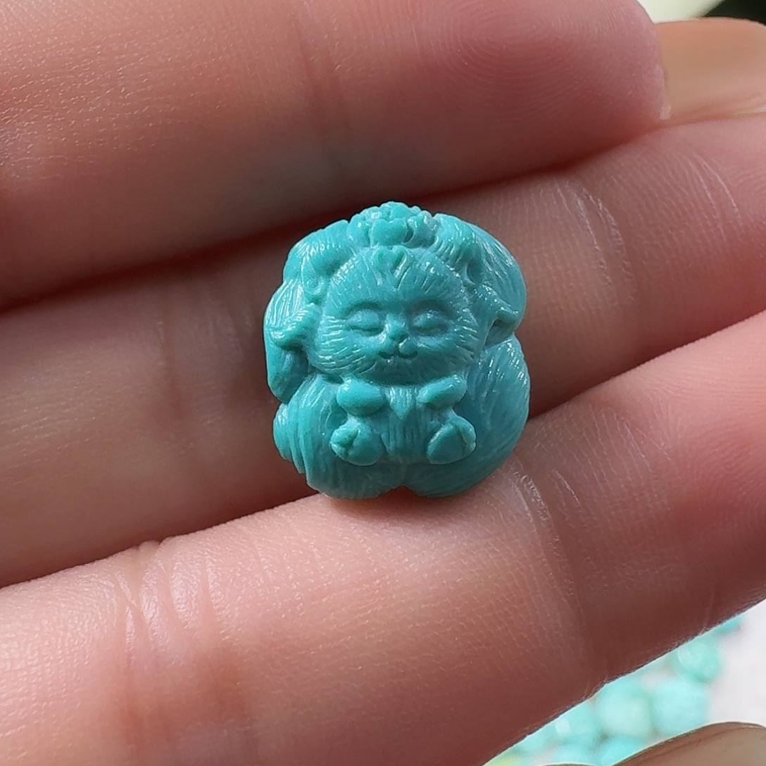 绿松石未镶嵌颈饰