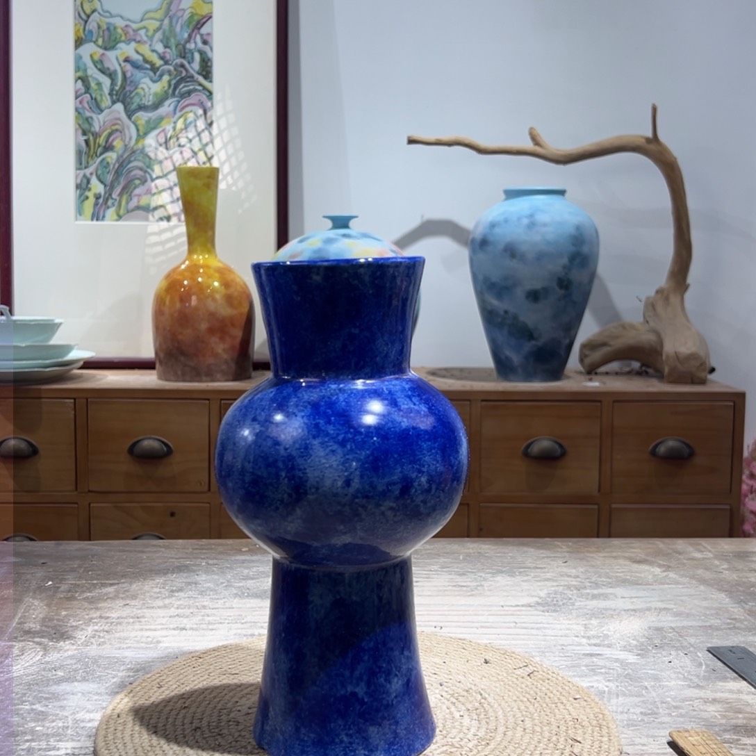 摆件陶瓷花瓶高26口8瑕疵