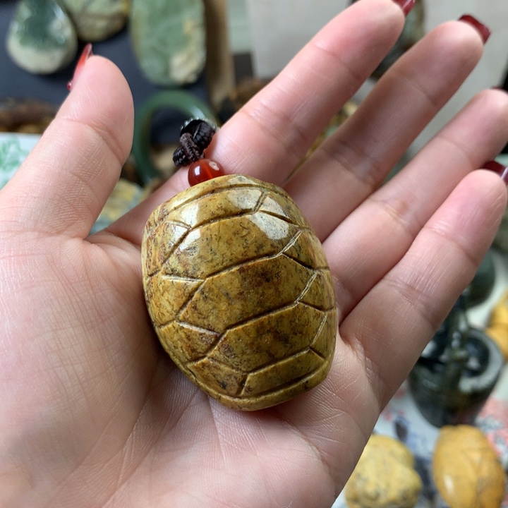 岫岩河磨玉（透闪石质玉）手把未镶嵌