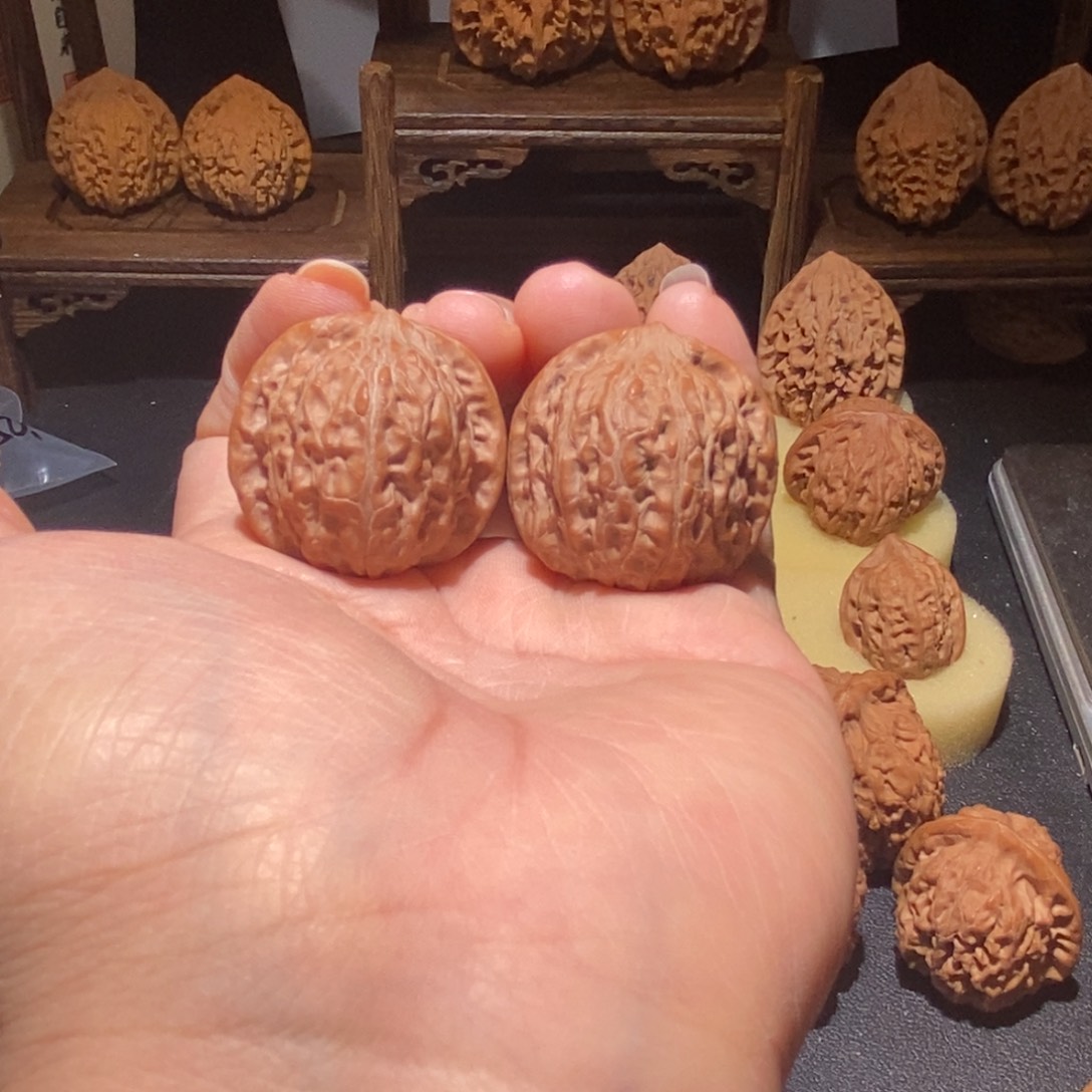 锦***乐文玩核桃吊坠磨盘