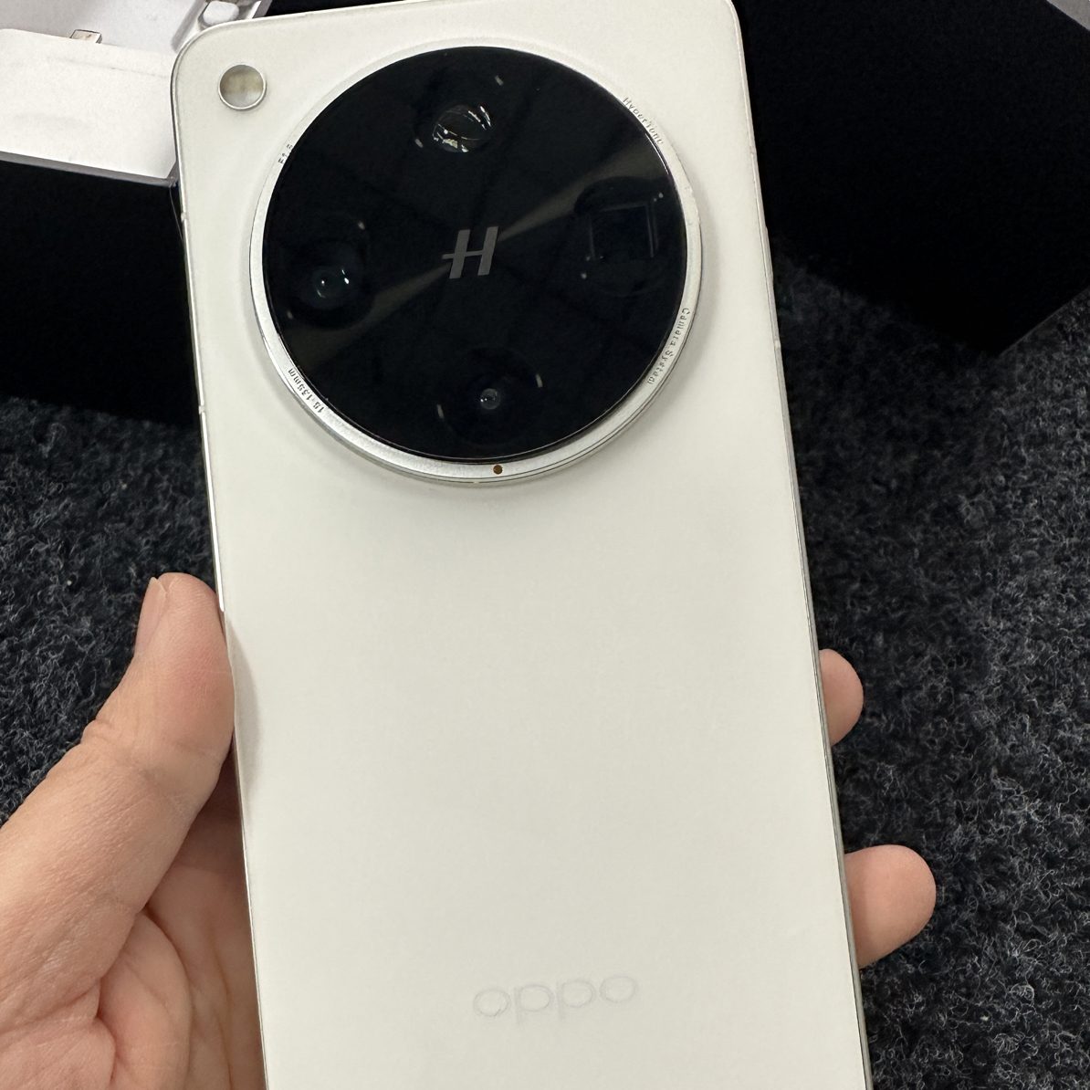 99新 OPPO Find X8 Ultra卫星版 白16+1TB 再保26.7.17 配件全套