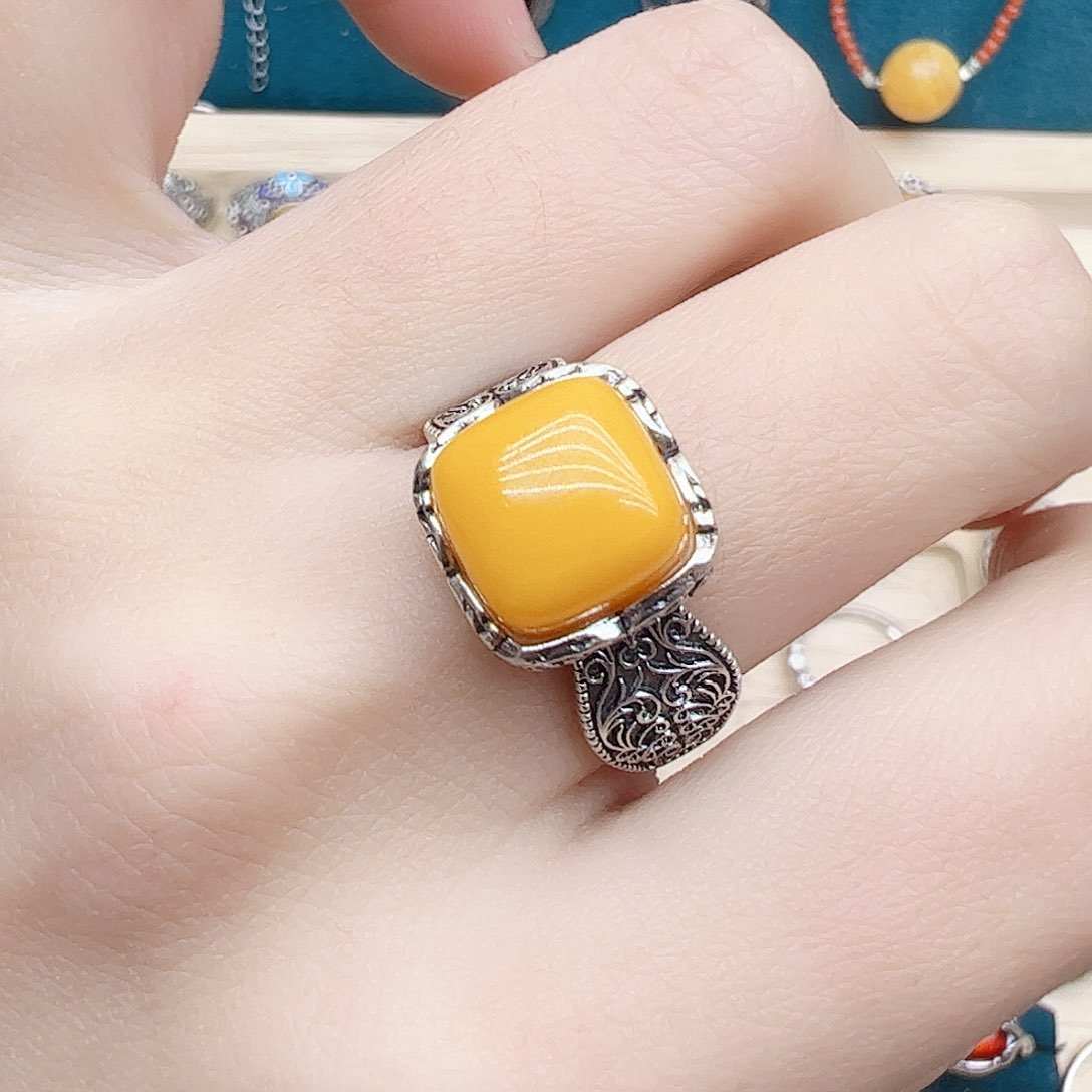 蜜蜡戒指银S925镶嵌，