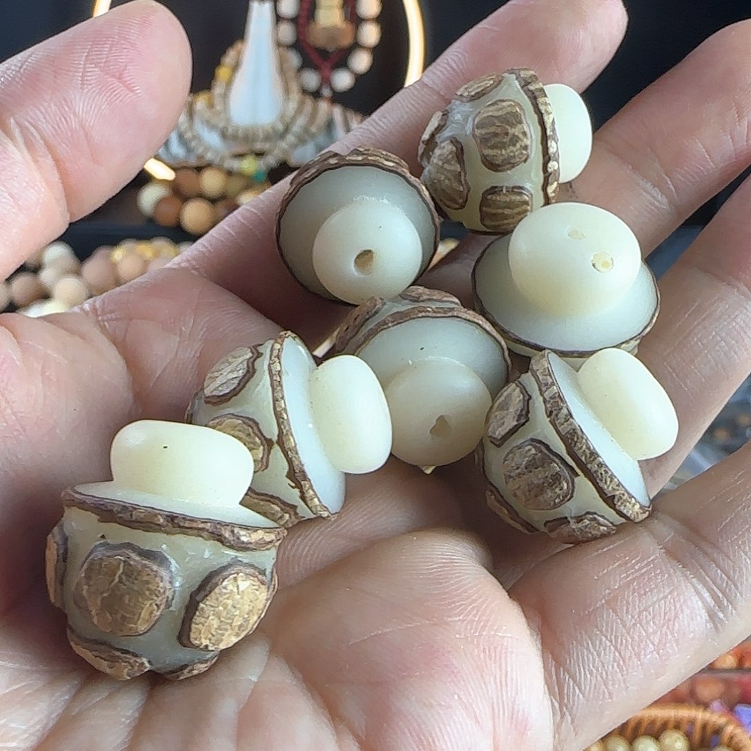 菩提根/象牙果吊坠瑕疵蘑菇3颗有裂