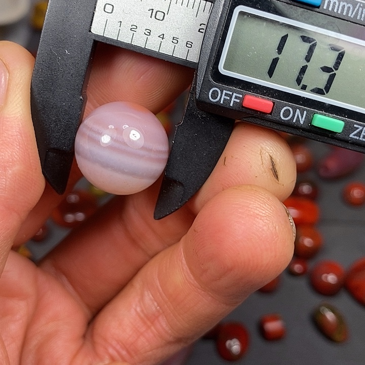 南红玛瑙未镶嵌车挂