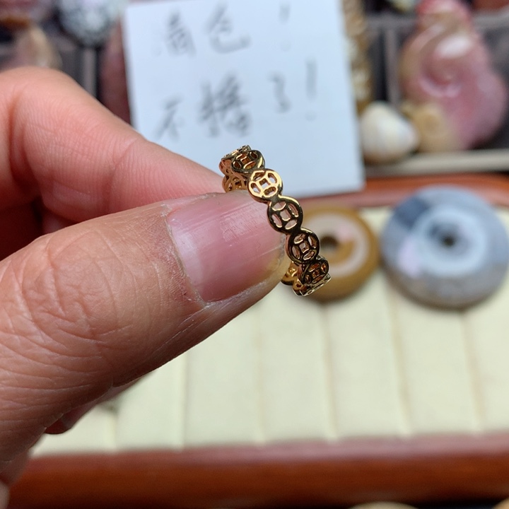 硅化珊瑚（珊瑚玉）颈饰未镶嵌